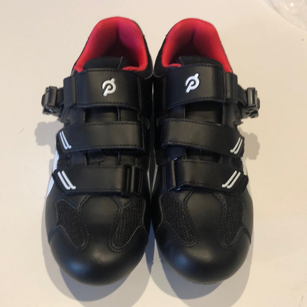 Peloton women’s cycling shoes size 39